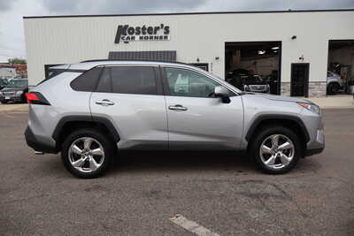 2019 Toyota RAV4, $22500. Photo 9