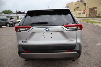 2019 Toyota RAV4, $22500. Photo 10
