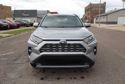 2019 Toyota RAV4, $22500. Photo 11