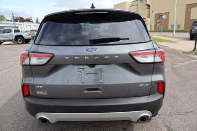 2022 Ford Escape, $13995. Photo 10