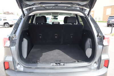2022 Ford Escape, $13995. Photo 11
