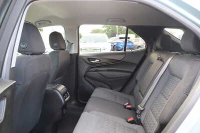 2022 Chevrolet Equinox, $15995. Photo 6