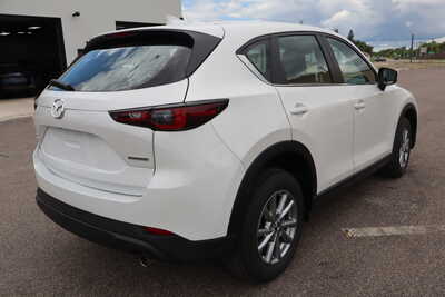 2025 Mazda CX-5, $21500. Photo 3