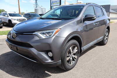 2018 Toyota RAV4, $18500. Photo 1