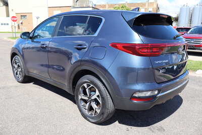 2022 Kia Sportage, $13995. Photo 4