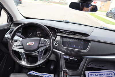2018 Cadillac XT5, $17500. Photo 7