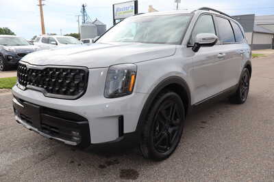 2025 Kia Telluride, $36500. Photo 1