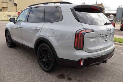 2025 Kia Telluride, $36500. Photo 4