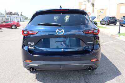 2022 Mazda CX-5, $18500. Photo 10