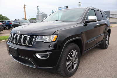 2022 Jeep Grand Cherokee, $20995. Photo 1