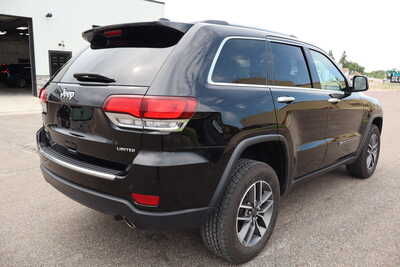 2022 Jeep Grand Cherokee, $20995. Photo 3