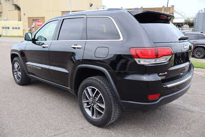 2022 Jeep Grand Cherokee, $20995. Photo 4