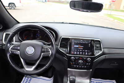 2022 Jeep Grand Cherokee, $20995. Photo 7