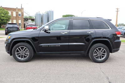 2022 Jeep Grand Cherokee, $20995. Photo 8