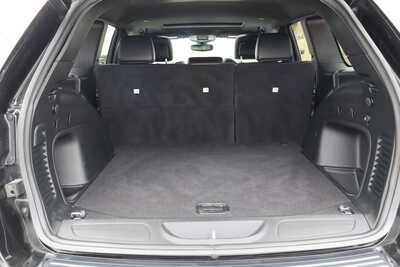 2022 Jeep Grand Cherokee, $20995. Photo 12