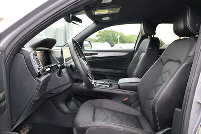 2024 Volkswagen Atlas, $25995. Photo 5