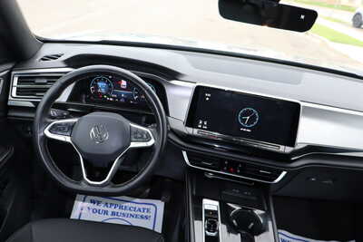 2024 Volkswagen Atlas, $25995. Photo 7