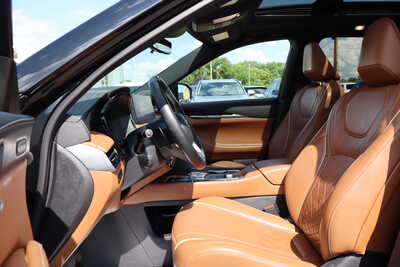 2023 Infiniti QX60, $33995. Photo 5
