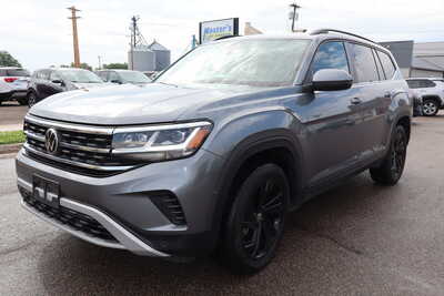 2022 Volkswagen Atlas, $20500. Photo 1