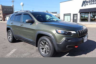2020 Jeep Cherokee, $16500. Photo 2