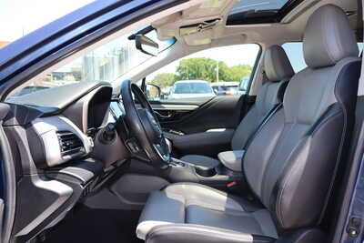 2020 Subaru Outback, $18900. Photo 5