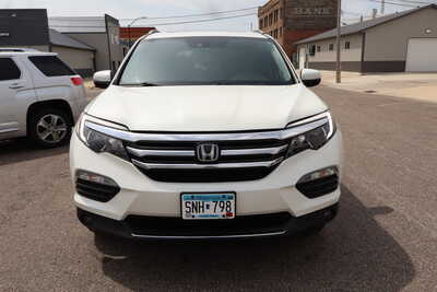 2017 Honda Pilot, $13995. Photo 10