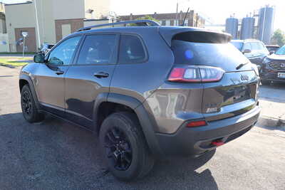 2020 Jeep Cherokee, $15995. Photo 4