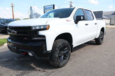 2019 Chevrolet 1500 Crew Cab, $26500. Photo 1