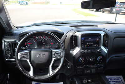 2019 Chevrolet 1500 Crew Cab, $26500. Photo 7