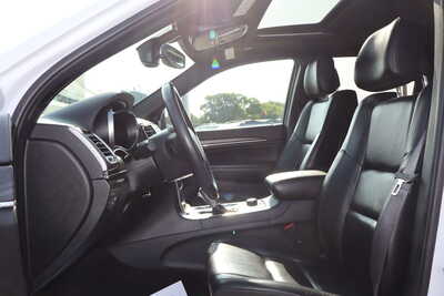 2022 Jeep Grand Cherokee, $20995. Photo 5