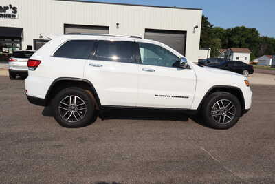 2022 Jeep Grand Cherokee, $20995. Photo 9