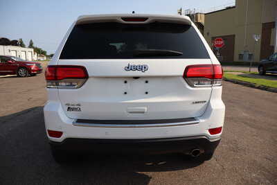 2022 Jeep Grand Cherokee, $20995. Photo 10