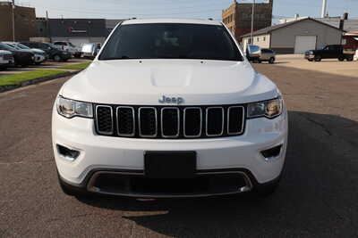 2022 Jeep Grand Cherokee, $20995. Photo 12