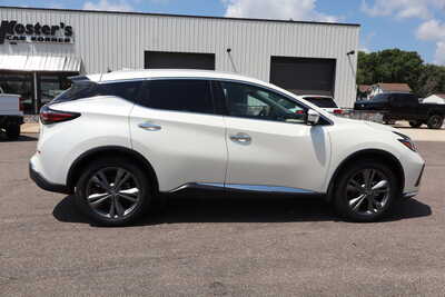 2022 Nissan Murano, $22995. Photo 9