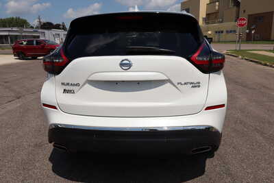 2022 Nissan Murano, $22995. Photo 10