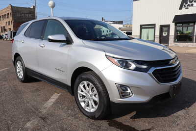 2019 Chevrolet Equinox, $14995. Photo 2