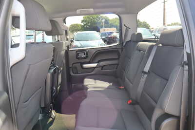 2018 Chevrolet 1500 Crew Cab, $19995. Photo 6
