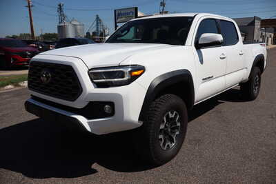 2023 Toyota Tacoma, $28900. Photo 1