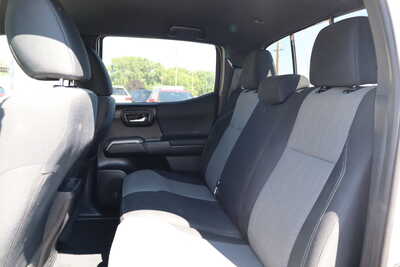 2023 Toyota Tacoma, $28900. Photo 6