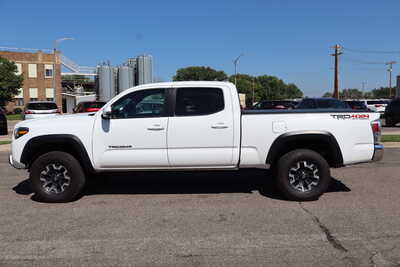 2023 Toyota Tacoma, $28900. Photo 8
