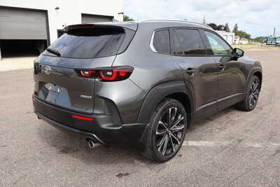 2024 Mazda CX-50, $25500. Photo 3