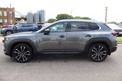 2024 Mazda CX-50, $25500. Photo 8
