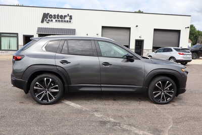2024 Mazda CX-50, $25500. Photo 9
