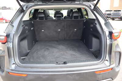 2024 Mazda CX-50, $25500. Photo 11