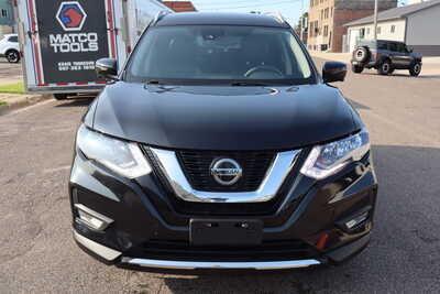 2020 Nissan Rogue, $15995. Photo 2