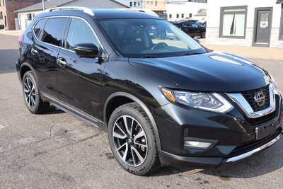 2020 Nissan Rogue, $15995. Photo 3