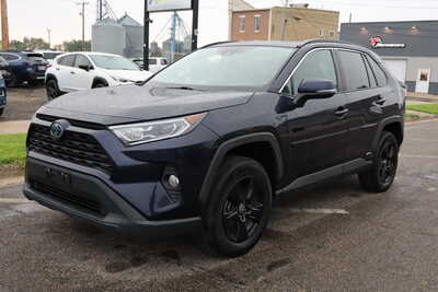2021 Toyota RAV4, $23995. Photo 1