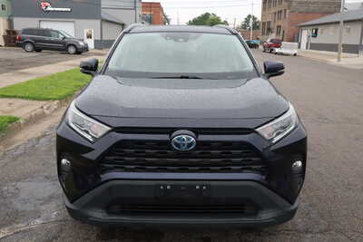 2021 Toyota RAV4, $23995. Photo 2