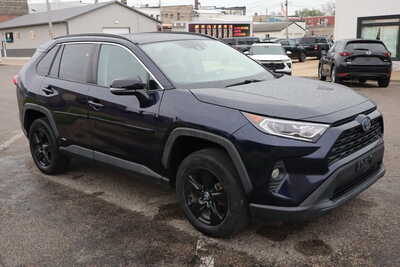 2021 Toyota RAV4, $23995. Photo 3