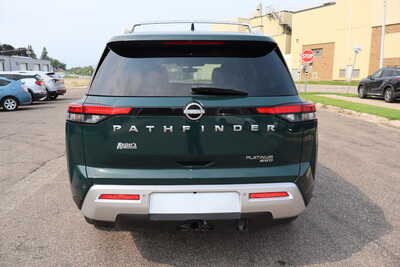 2023 Nissan Pathfinder, $26500. Photo 10